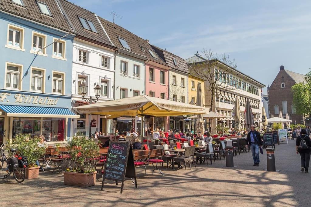 1 Og Direkt An Der Laga 2026 - Moderne Stadtwohnung Am Neusser Markt! Eksteriør billede